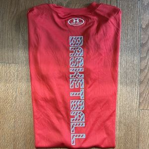 Under Armour short sleeved shirt. Great condition!